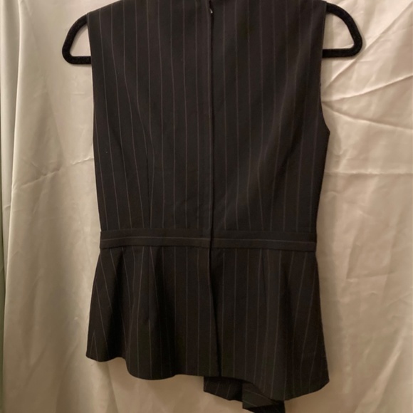 NWT BCBGMaxAzria Black Pinstripe Sleeveless Peplum Carlynn Top XS Bloomingdale’s - Picture 2 of 14